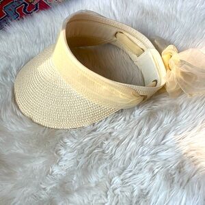 Anthropologie raffia and tulle bow visor